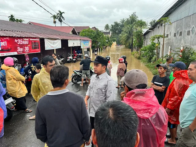 Wali Kota Solok Gercep Tinjau Banjir di Tanah Garam, Warga Panik Air Makin Naik