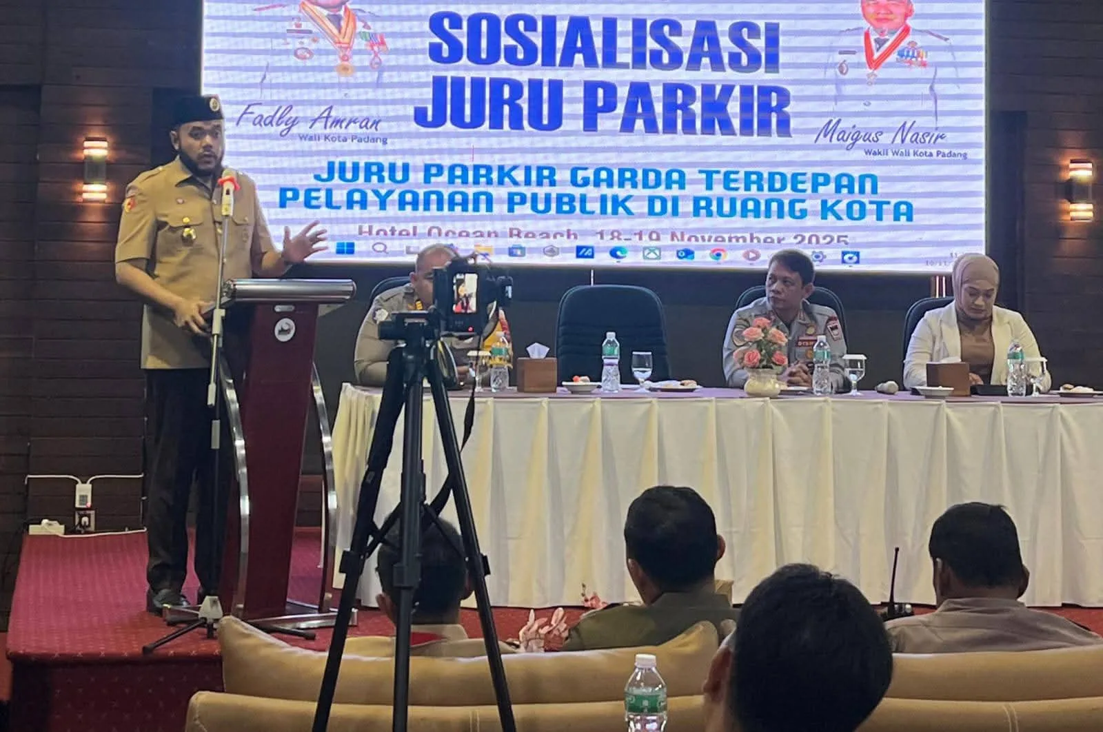 Pemko Padang Genjot Profesionalisme Juru Parkir, Perkuat Citra Kota Wisata Ramah dan Aman
