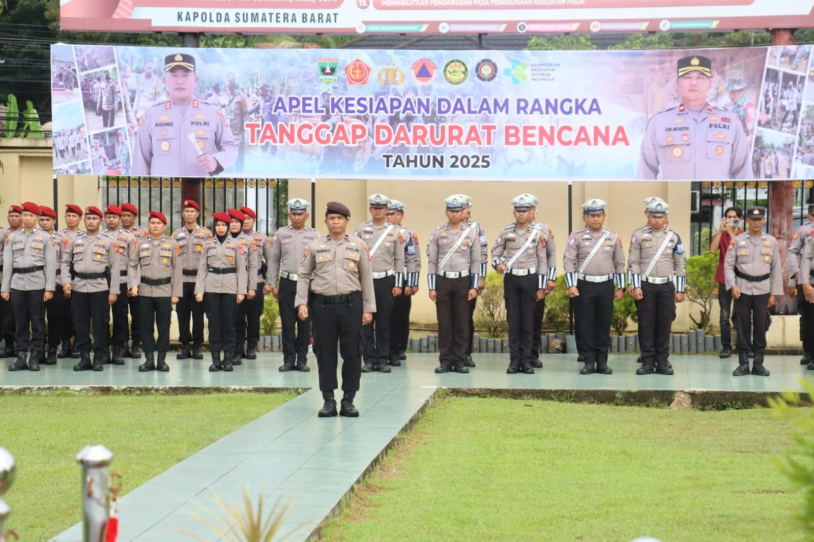 Polres Pasaman Barat Menggelar Apel Kesiapan Dalam Rangka Tanggap Darurat Bencana 202