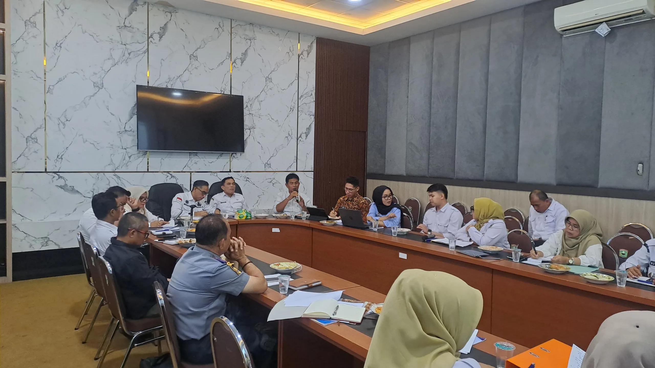 Rapat Evaluasi Program MBG di Solok: Pemerintah Mantapkan Langkah Hadirkan Generasi Sehat dan Cerdas