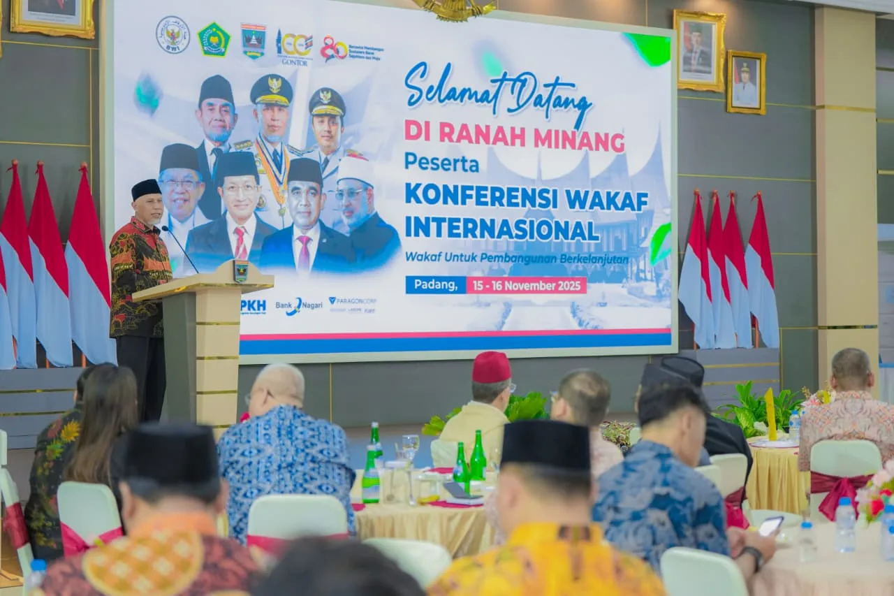 Gubernur Mahyeldi Sambut Peserta Konferensi Wakaf Internasional 2025 dalam Gala Dinner