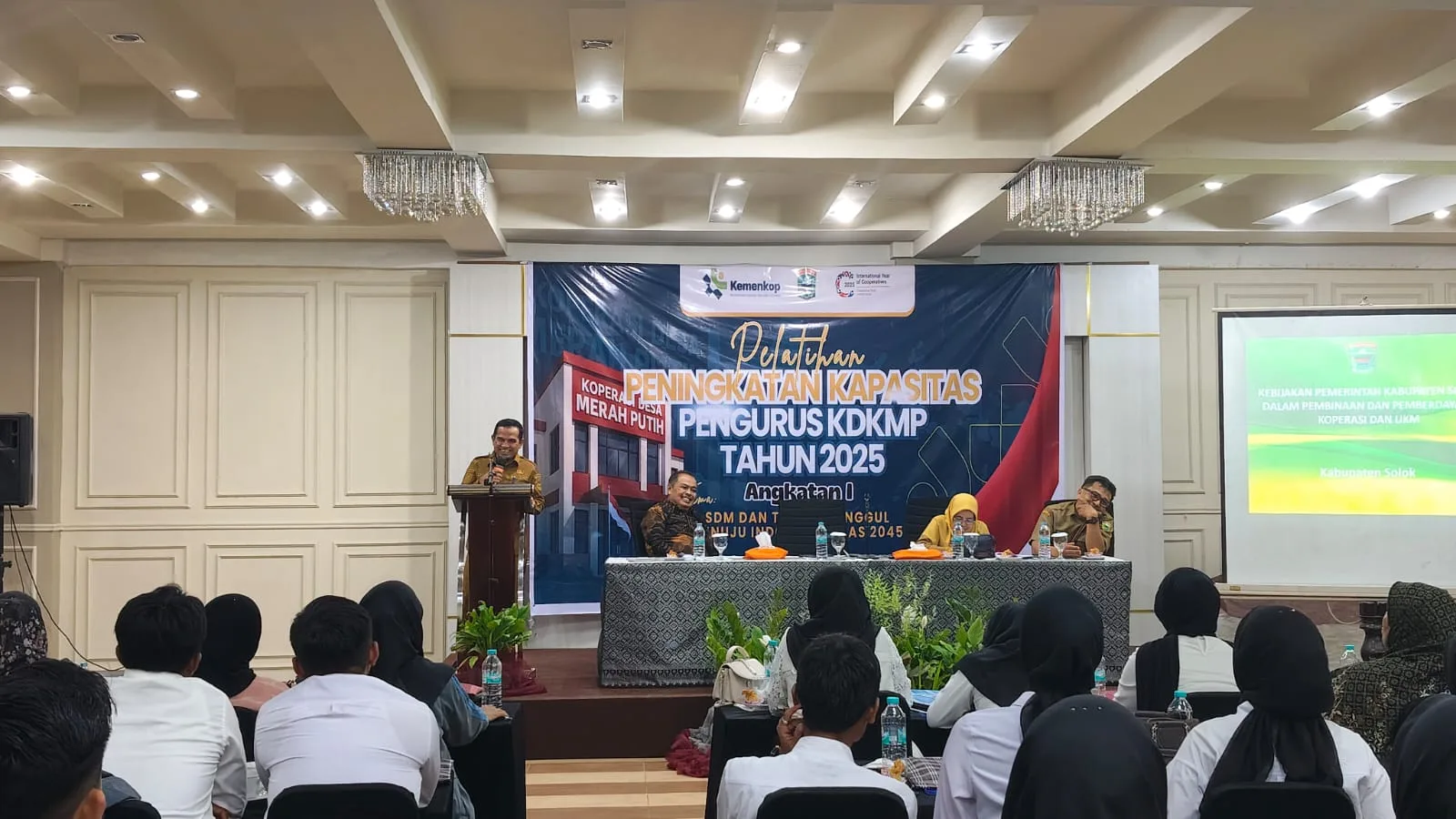 DKUKMPP Kabupaten Solok Adakan Pelatihan Peningkatan Kapasitas Pengurus KDMP 2025