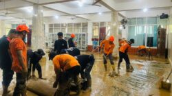 DPD PKS Kabupaten Solok Gelar Goro Bersama Bersihkan Fasilitas Umum Pasca Bencana