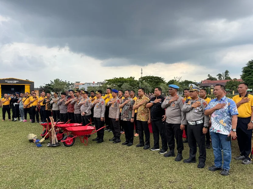 Polda Riau Kirim Bantuan Gelombang Keempat: 3.459 Unit Alat Kerja Meluncur ke Aceh dan Sumbar