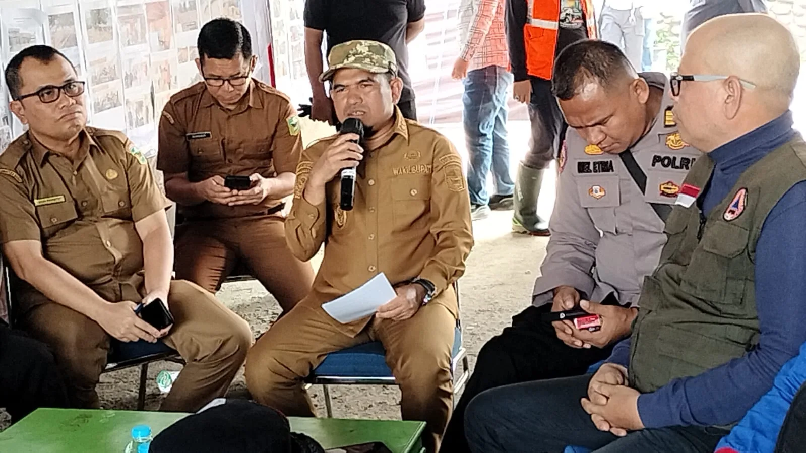 Dikunjungi Utusan Pemkab Pelalawan dan Perwakilan Universitas Jambi, Wabup Candra Paparkan Kondisi Bencana di Kabupaten Solok