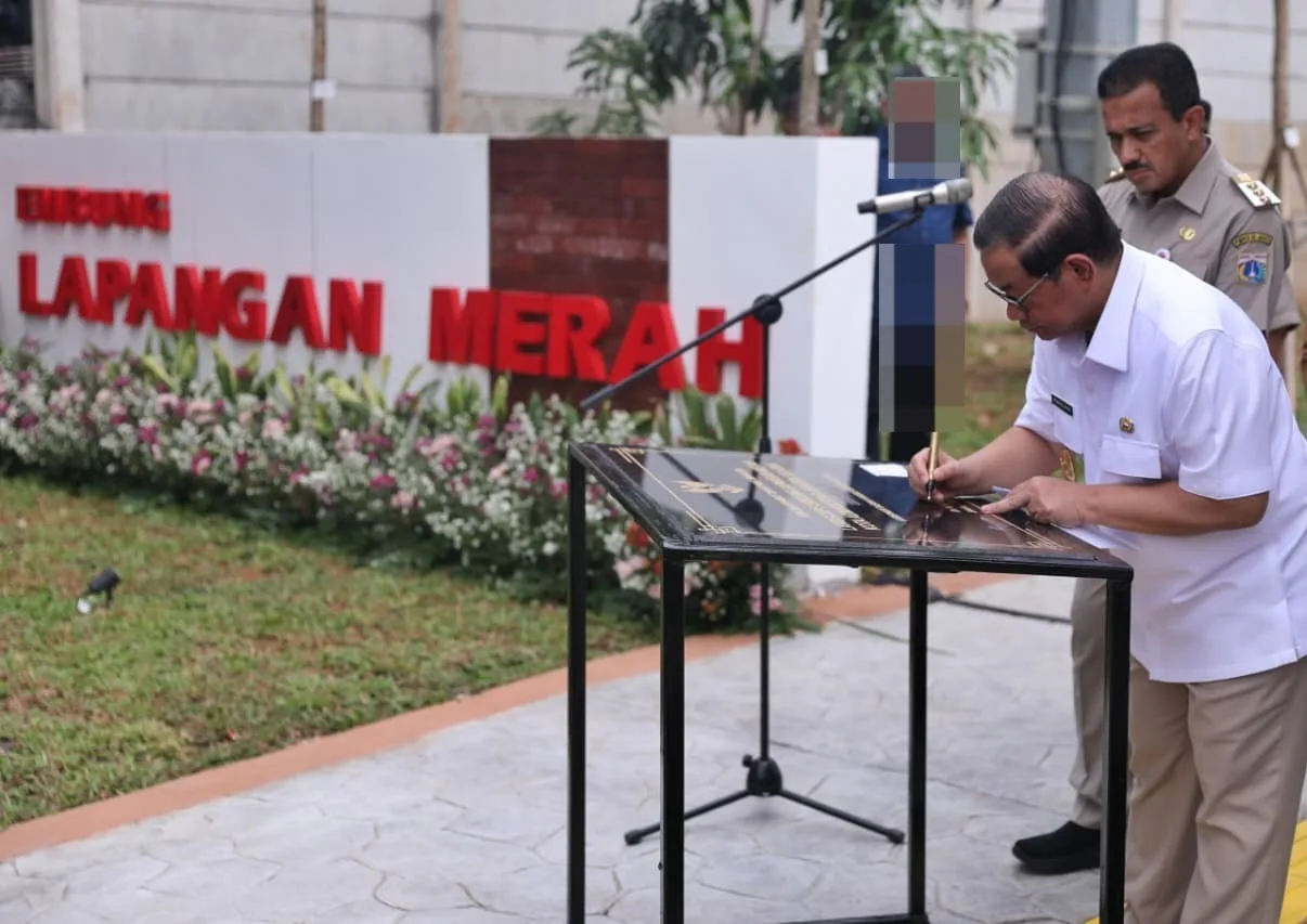 Gubernur Pramono Resmikan Embung Lapangan Merah Pengendali Banjir Jagakarta-Depok