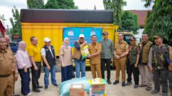 Pemkot Sungai Penuh Berikan Bantuan Paket Sembako Untuk Bencana Kabupaten Solok, Disambut L
