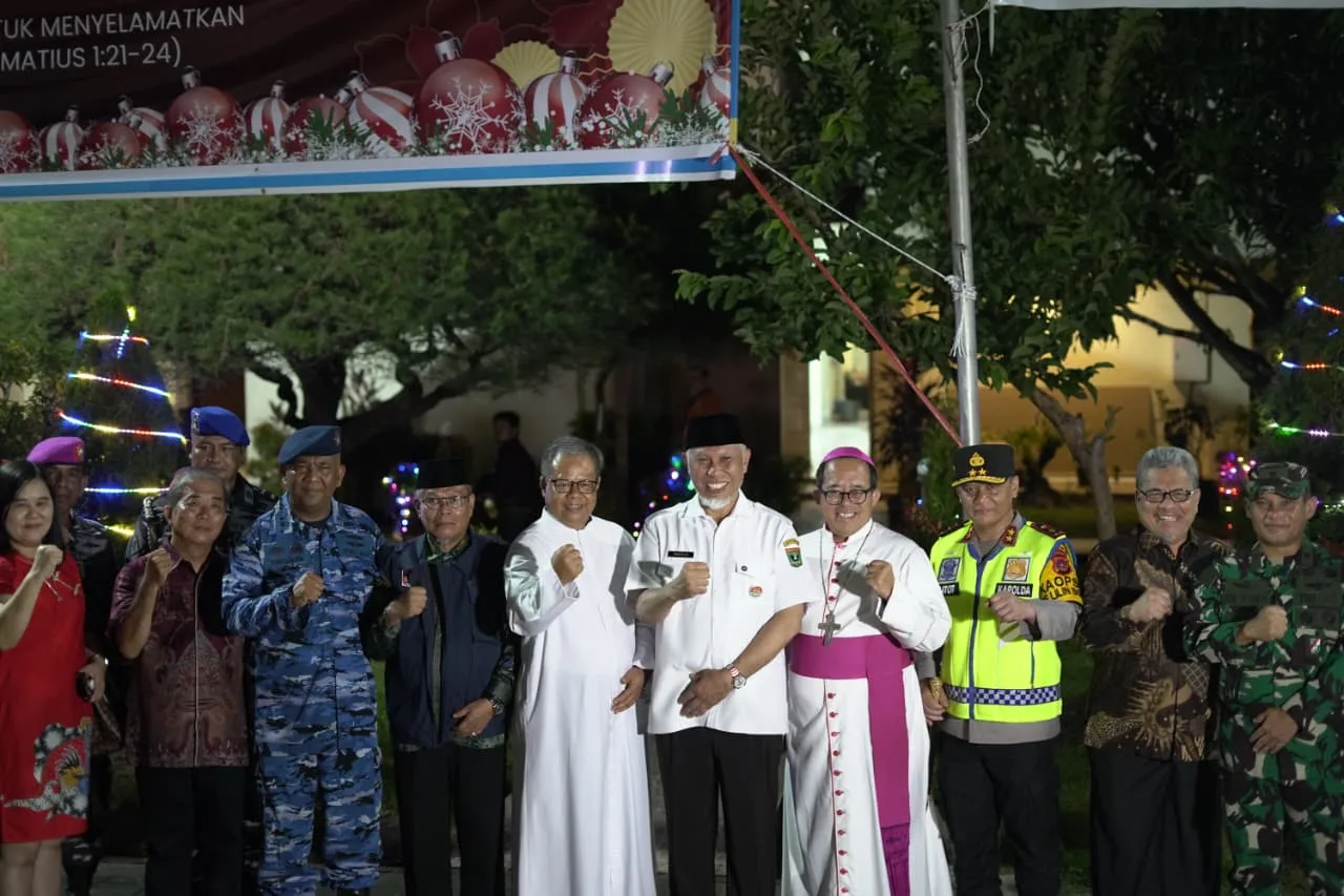 Guna Pastikan Pelaksanaan Ibadah Misa Natal Berjalan Aman, Gubernur Bersama Forkopimda Tinjau Gereja dan Pos Pengamanan Nataru