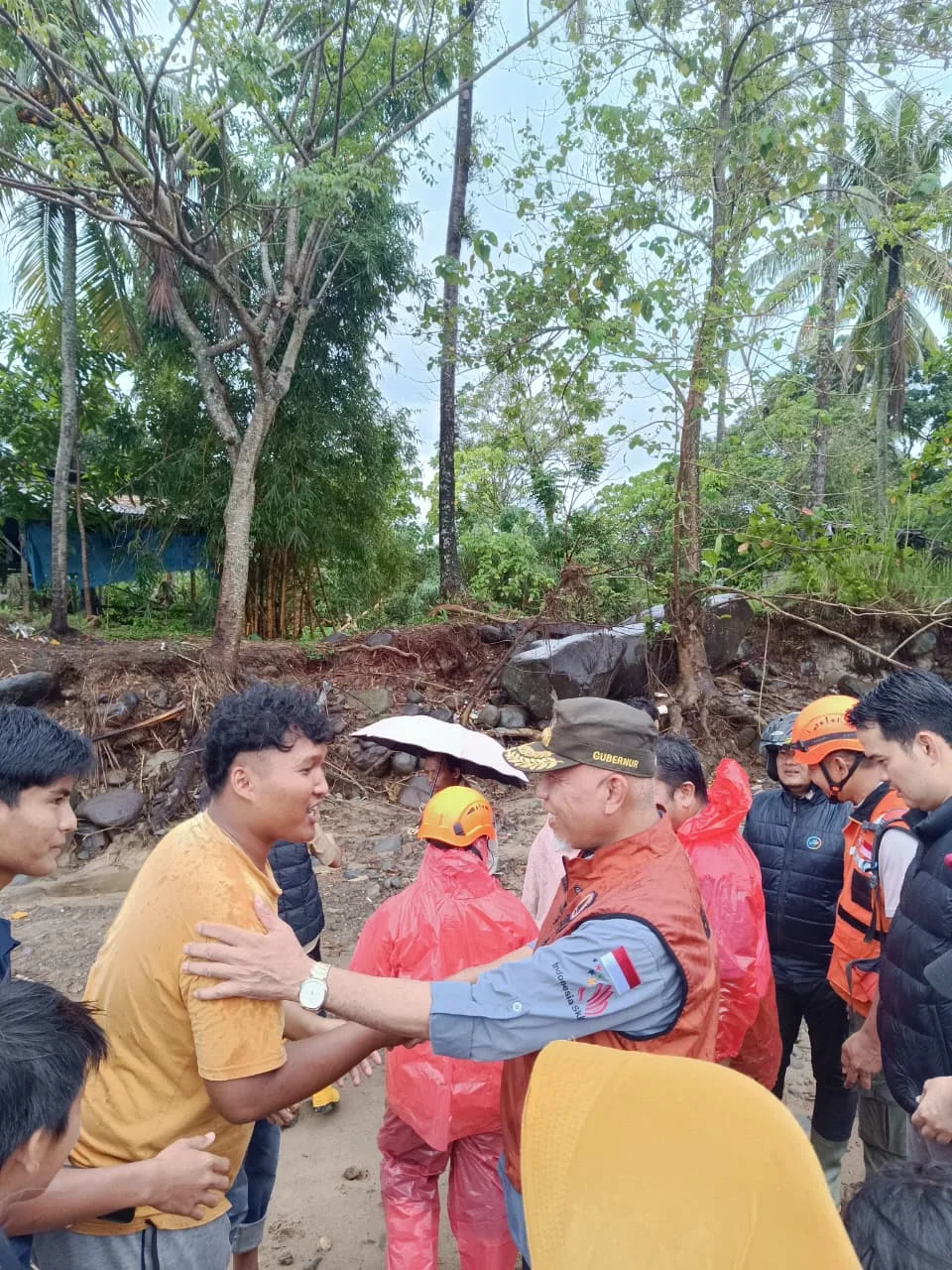 Gubernur Mahyeldi Tinjau Banjir Susulan Batu Busuak, Warga Diminta Kembali Mengungsi Demi Keselamatan