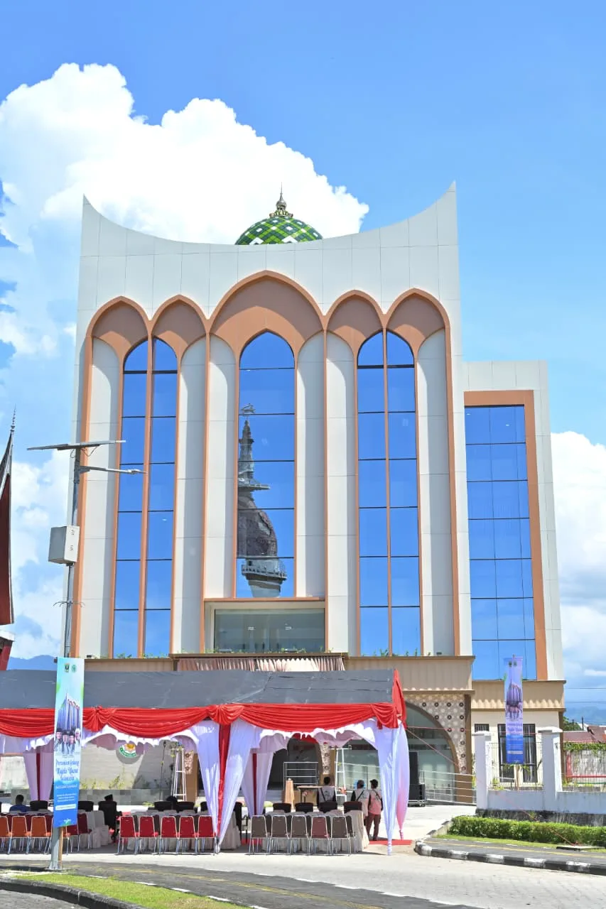 Gubernur Mahyeldi Resmikan Penggunaan Gedung Baru MUI Sumbar