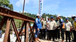 Mendagri Tito Dampingi Presiden Tinjau Progres Pembangunan Infrastruktur di Tapanuli Selatan
