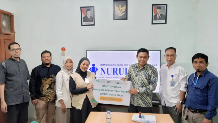 Kolaborasi Kebaikan: BSI Maslahat dan Nurul Fikri Salurkan Beasiswa Bimbel untuk Siswa Dhuafa