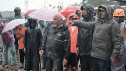 Tinjau Lokasi Terdampak Banjir Susulan di Agam, Gubernur Mahyeldi Instruksikan Pengerukan Sungai