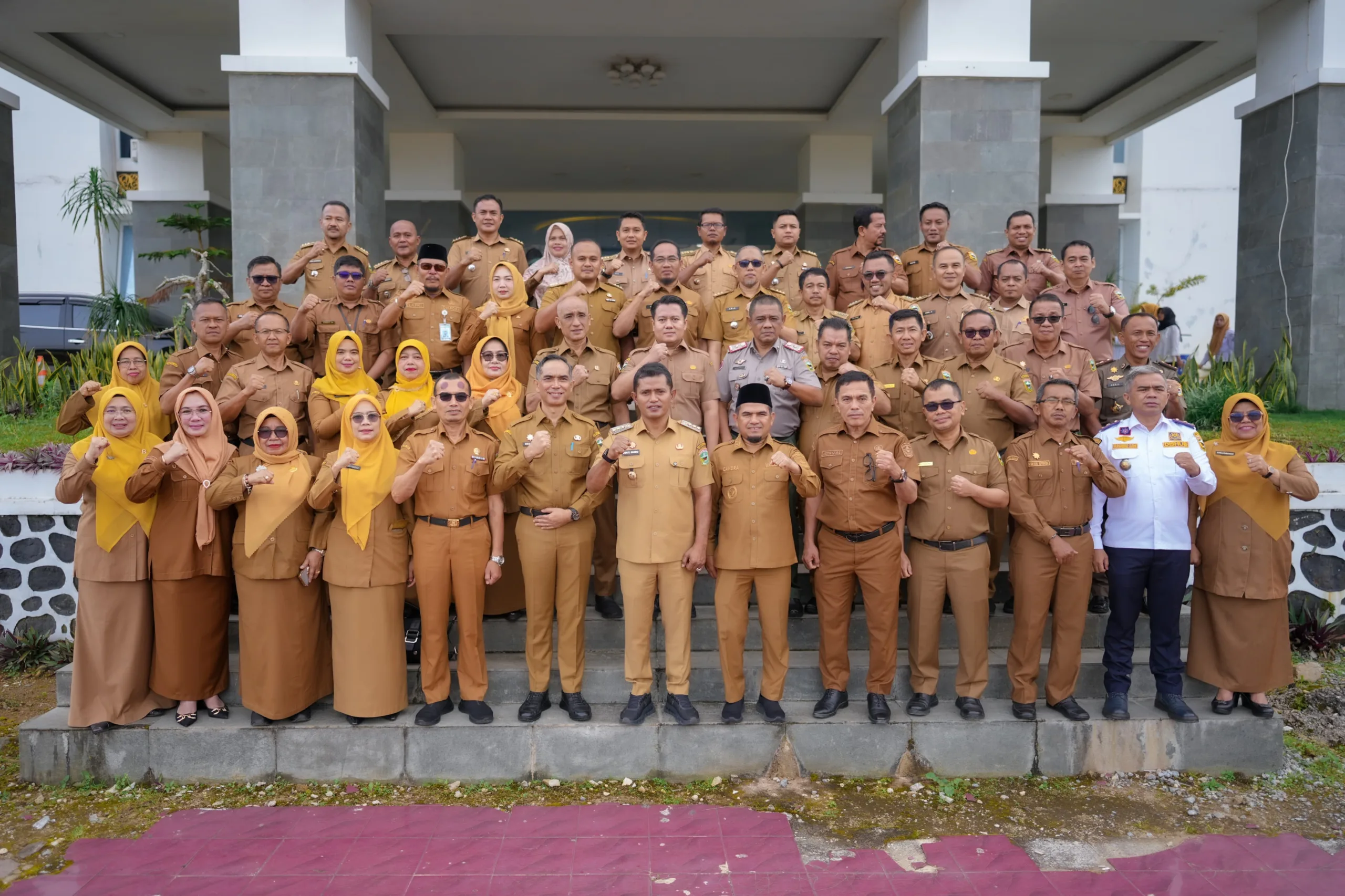Awal Tahun 2026, Bupati Solok Tekankan Kedisiplinan dan Peningkatan Pelayanan Publik