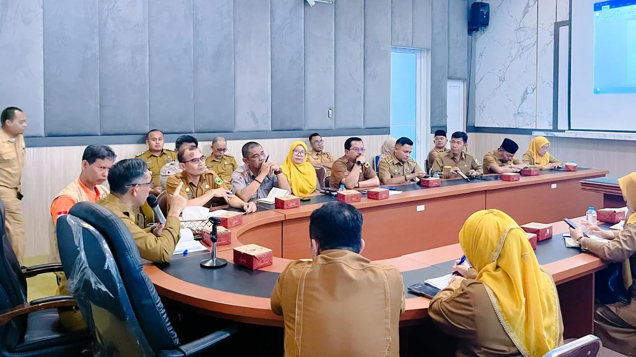 Rapat Evaluasi Penanganan Bencana dan Rencana Pemulihan Pascabencana Hidrometeorologi