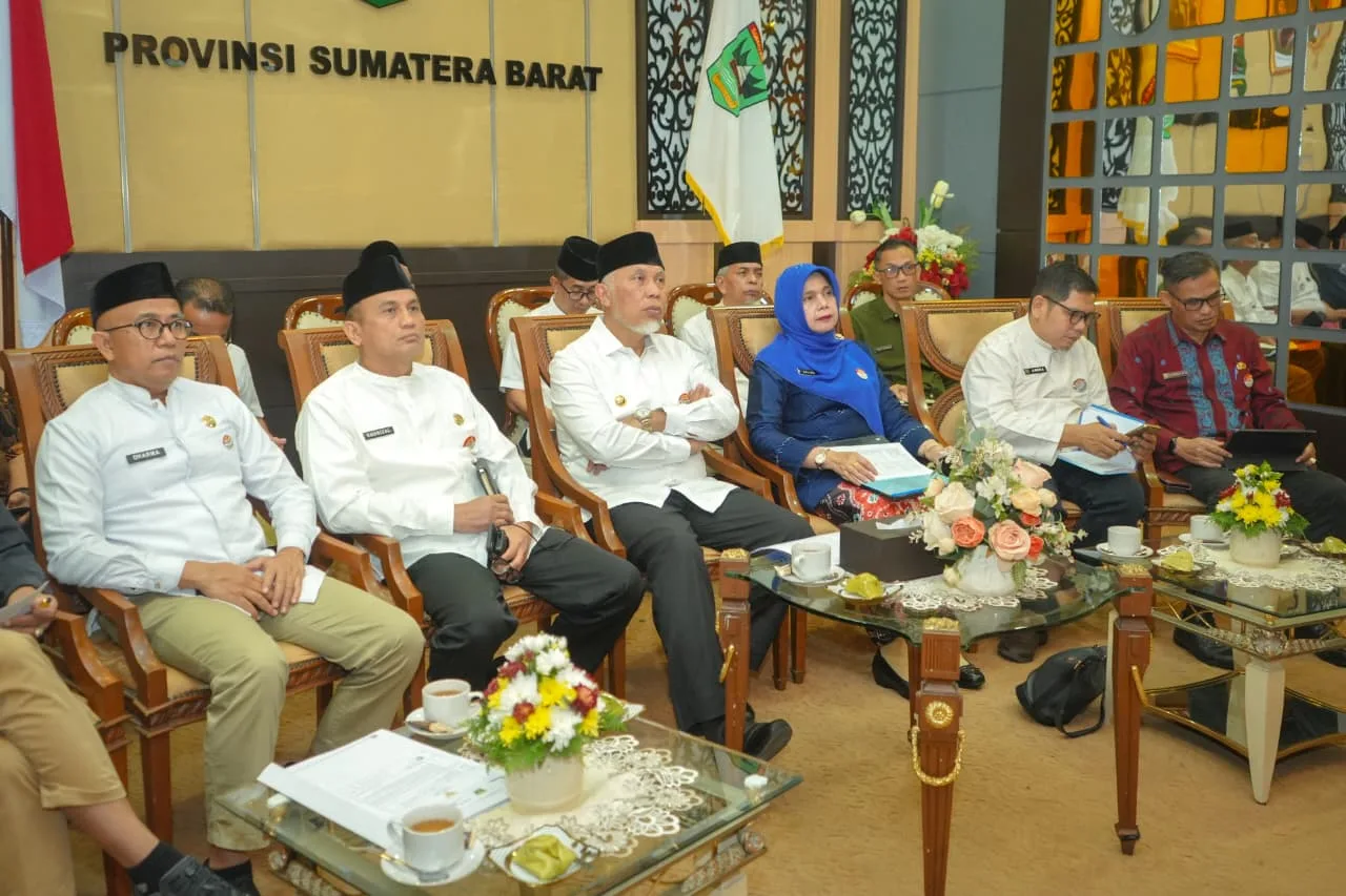 Rakor Bersama Mendagri, Gubernur Sumbar Sampaikan Total Kerugian Pascabencana Capai 31,8 triliun