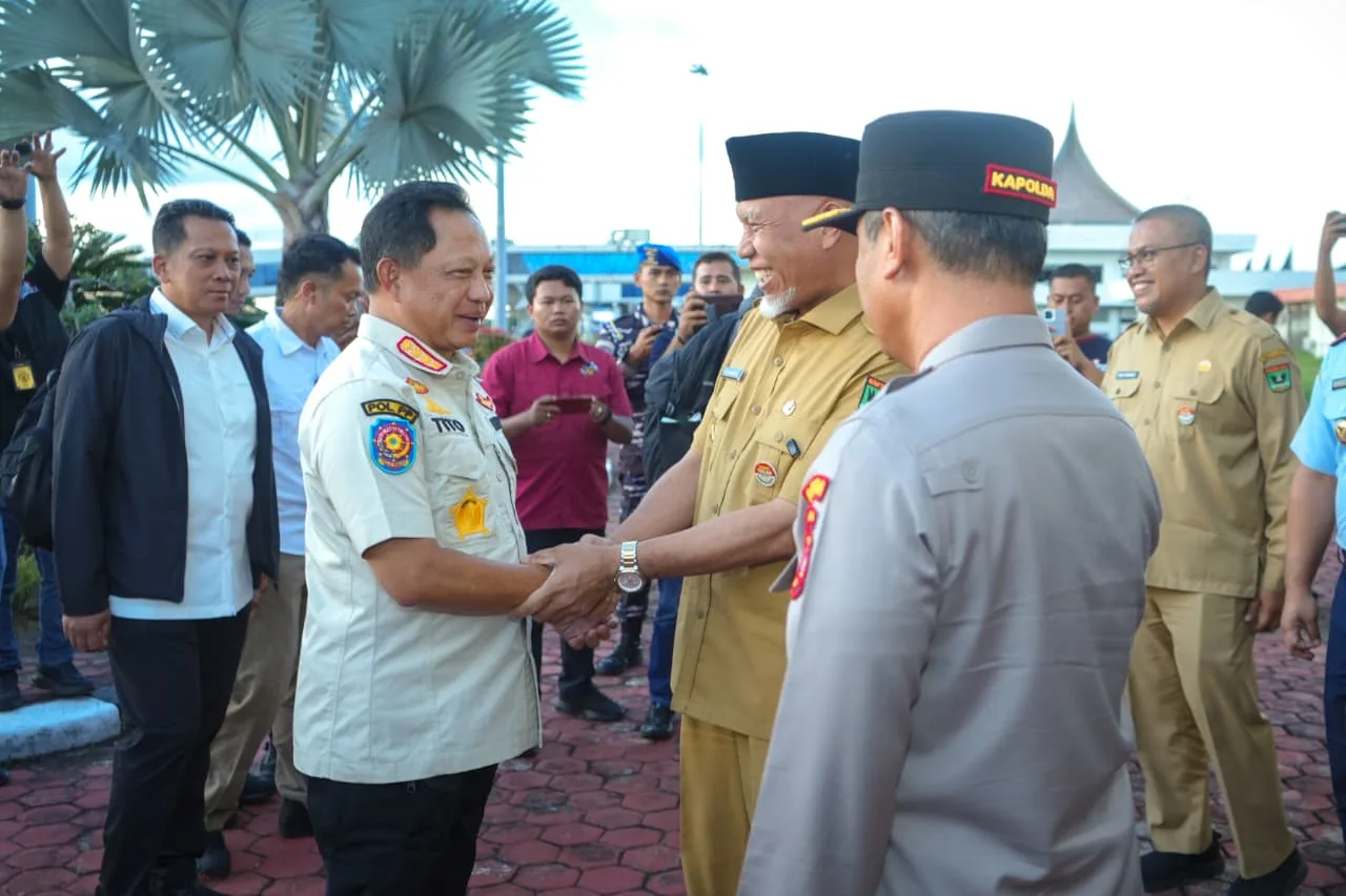 Hadiri Rakor R3P, Gubernur Sumbar Sambut Mendagri Tito Karnavian di BIM Padang Pariaman