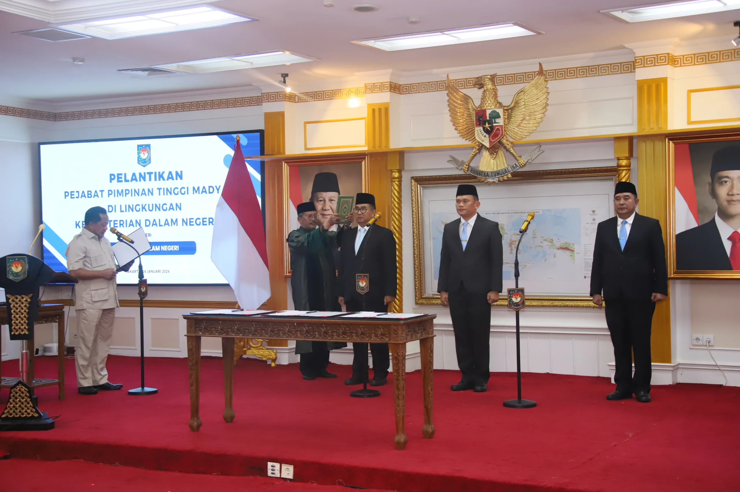 Lantik Tiga Pejabat Pimpinan Tinggi Madya, Mendagri Minta Pahami Tugas Masing-Masing