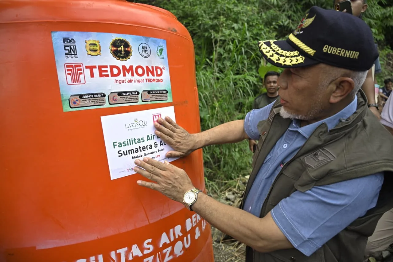 Gubernur Mahyeldi Hadiri Pemasangan Pipanisasi Air Bersih untuk Warga Terdampak Banjir Bandang di Tanah Datar