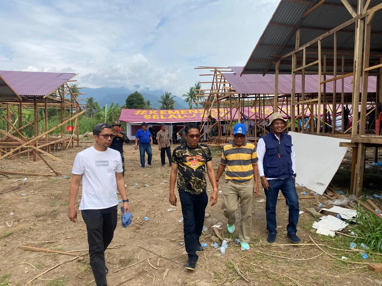 Tinjau Pembangunan Huntara , kolaborasi Antara legislatif dan Exsecutif Untuk Masyarakat Terdampak Bencana