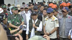 Gubernur Mahyeldi Dampingi Menko PMK Resmikan Hunian Sementara bagi Korban Bencana di Sumbar