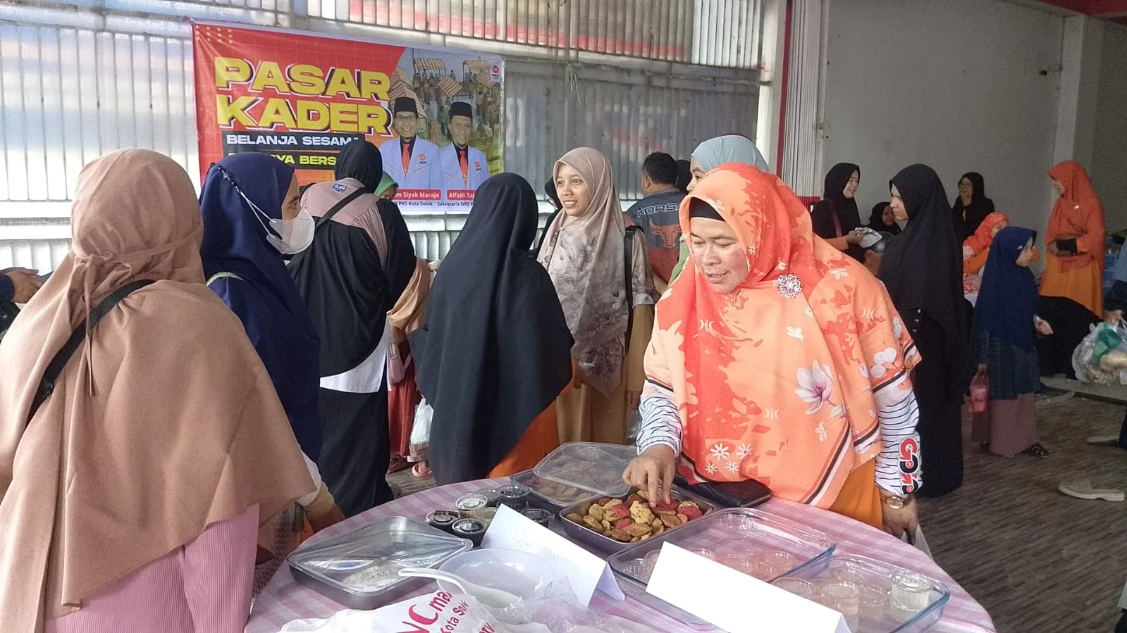 Launching Pasar Kader, Mira Harmadia Dorong Kolaborasi dan Penguatan Ekonomi Kader PKS Kota Solok