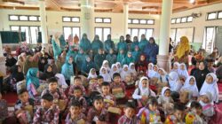 TP PKK Pusat Salurkan 500 Paket Bantuan untuk Korban Bencana di Kabupaten Agam