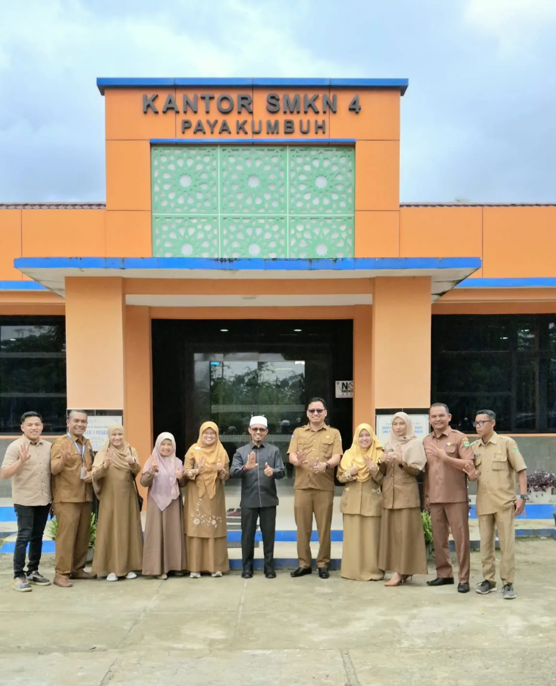 Anggota DPRD Sumbar Irsyad Safar Tampung Aspirasi SMKN 4 Payakumbuh