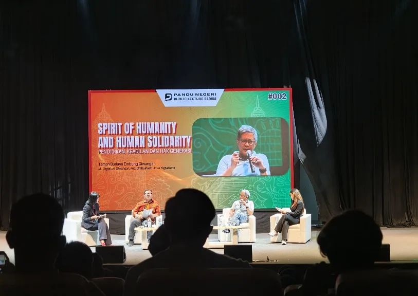 Public Lecture 002 Yogyakarta, Rocky Gerung: Jogja Tak Akan Jadi Kandang Gajah!