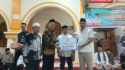 Safari Ramadan di Padang Pariaman, Wagub Vasko Salurkan Bantuan untuk Dua Masjid