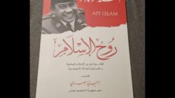 Prananda Prabowo Serahkan Buku 'Api Islam Bung Karno' Edisi Bahasa Arab ke Putra Mahkota Abu Dhabi
