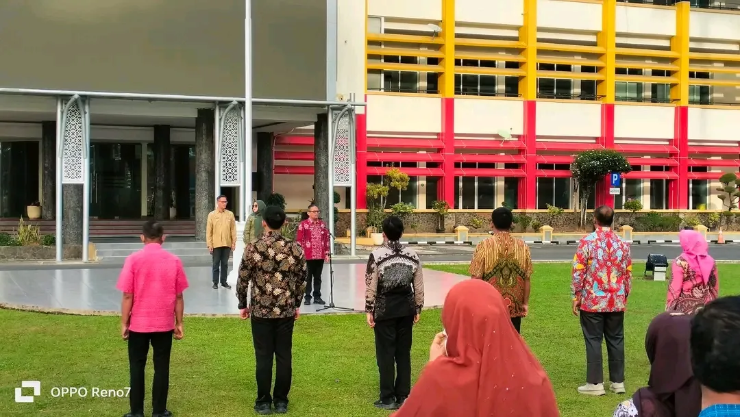 Apel Kamis Pagi Jadi Momentum Perkuat Kebersamaan Pegawai Setdaprov Sumbar