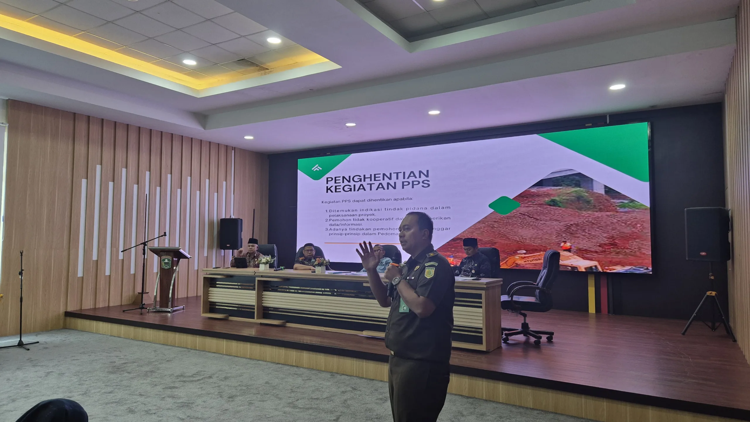 Kejari Solok Melaksanakan Penerangan Hukum: Jaksa Sahabat Guru dan Sosialisasi Pengamanan Startegis
