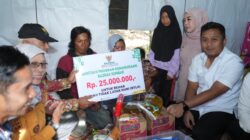 Rumah Nyaris Roboh, Keluarga Dasiman Terima Bantuan Rp25 Juta dari Wagub Sumbar