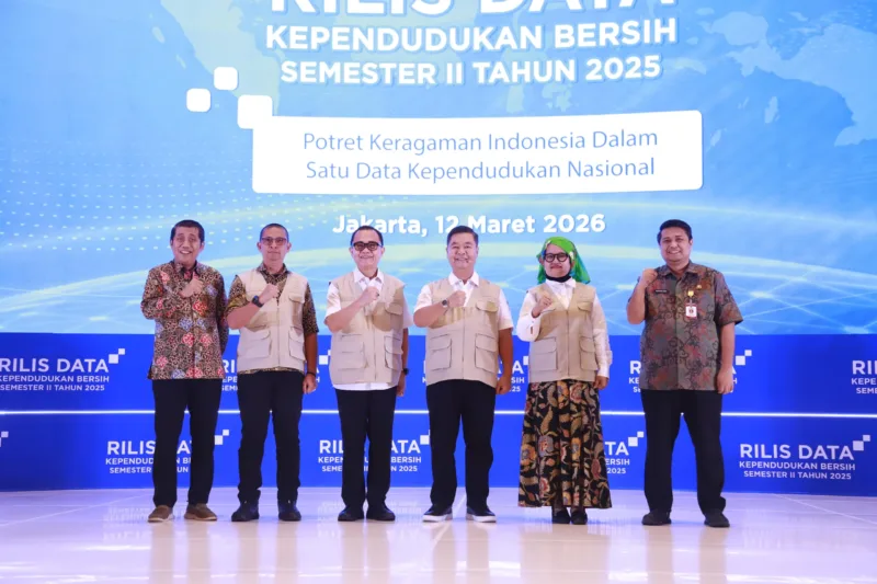 Kemendagri Bentangkan Peta Raksasa Indonesia: Keragaman dalam Satu Data