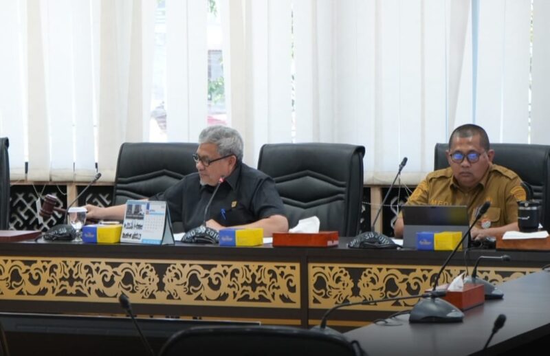 Ketua DPRD Sumbar Gelar Rapat, Bahas Penjadwalan Agenda Kegiatan Masa Sidang Kedua Tahun 2026
