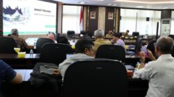 Rapat Bersama Tim Ahli,  Sekretariat DPRD Provinsi Sumatera Barat Perkuat Sinergi Dalam Memaksimalkan Fungsi 