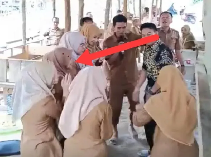 Viral! Kabid Pembinaan Ketenagaan Disdikbud Limapuluh Kota Terekam Berjoget, Tuai Kritik Tajam Publik