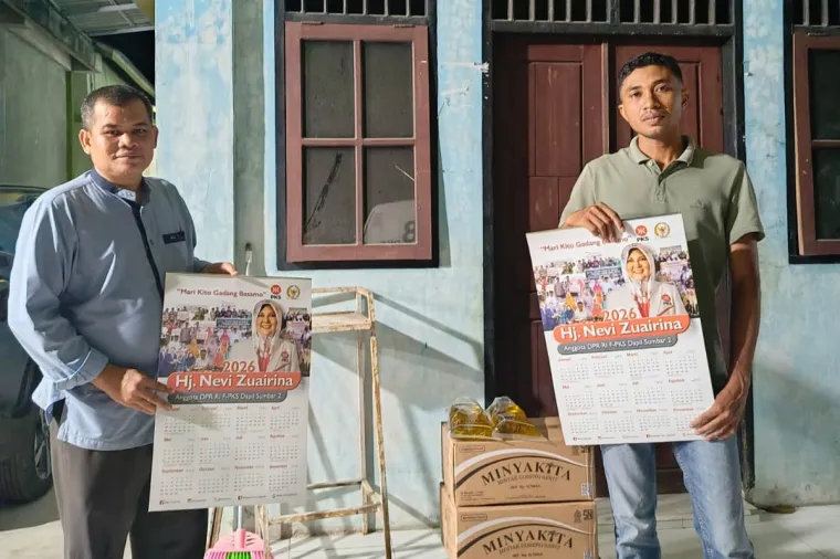 Semangat Ramadan, Nevi Zuairina Salurkan Paket Sembako untuk Warga Pasaman Barat