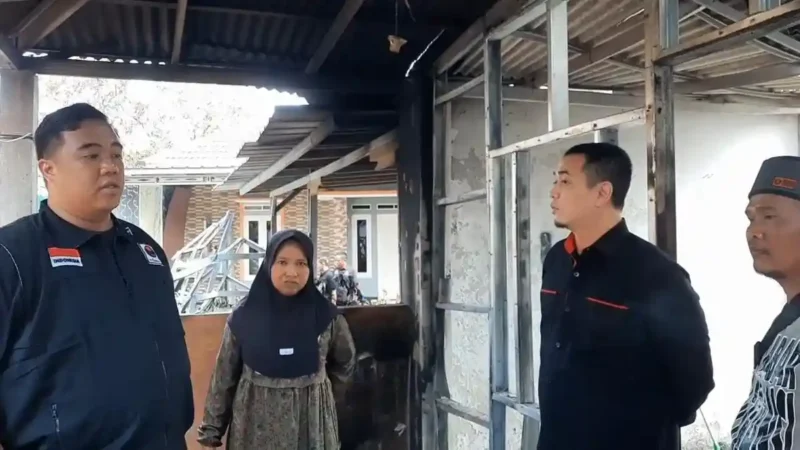 DPRD Kota Bekasi Sambangi Korban Ledakan SPBE Cimuning