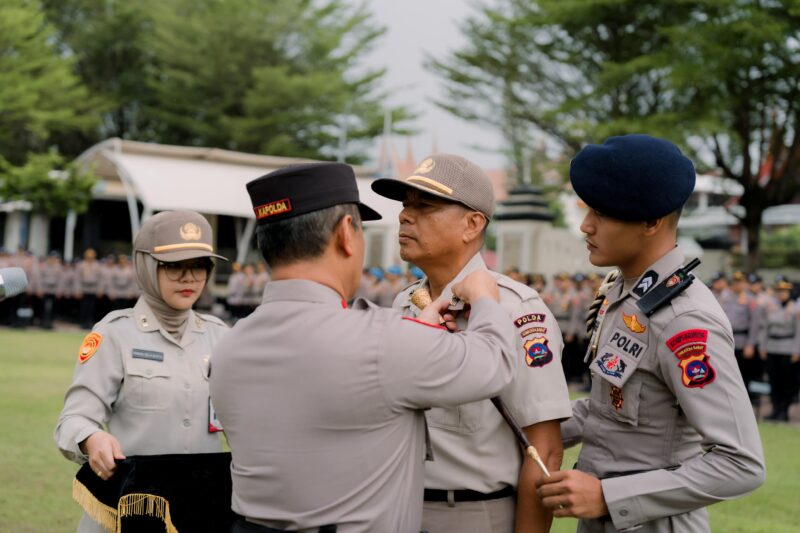 Sejarah Baru di Polda Sumbar: Rusnali Menjadi PNS Pertama yang Raih Pangkat Setingkat Kombes