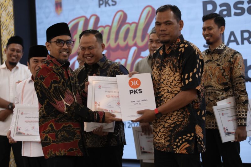 PKS Kabupaten Solok Raih Penghargaan Pasar Tani Terbaik III pada Halalbihalal DPW PKS Sumbar