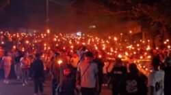 Perayaan Paskah 2026, Jemaat Polycarpus Atambua Gelar Pawai Obor