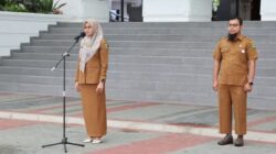 Pimpin Apel Pagi, Ismelda Jenreini Tegaskan Pentingnya Pelayanan Prima di DPRD Sumbar