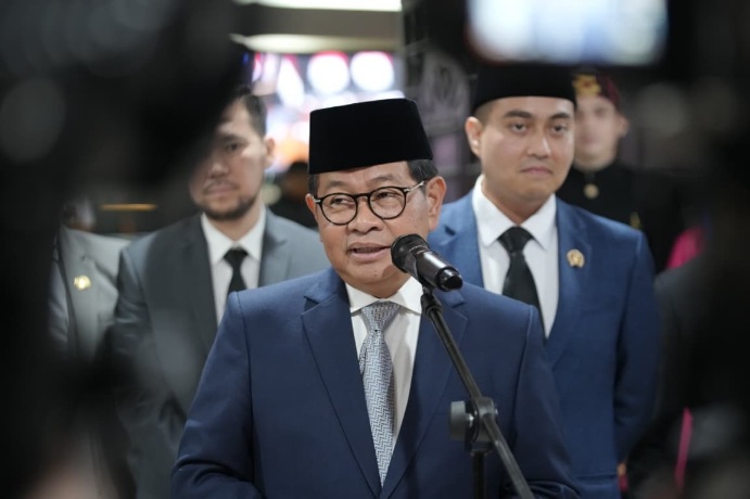 Gubernur Pramono: Mengatasi Kabel Semrawut Butuh Waktu dan Proses