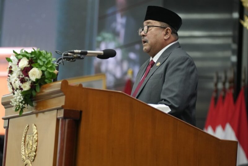 Wagub Rano Bacakan LKPJ di DPRD: Pertumbuhan Ekonomi DKI Lebih Tinggi dari Nasional