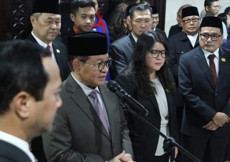 Gubernur Pramono Paparkan Raperda RPIP di Paripurna DPRD DKI