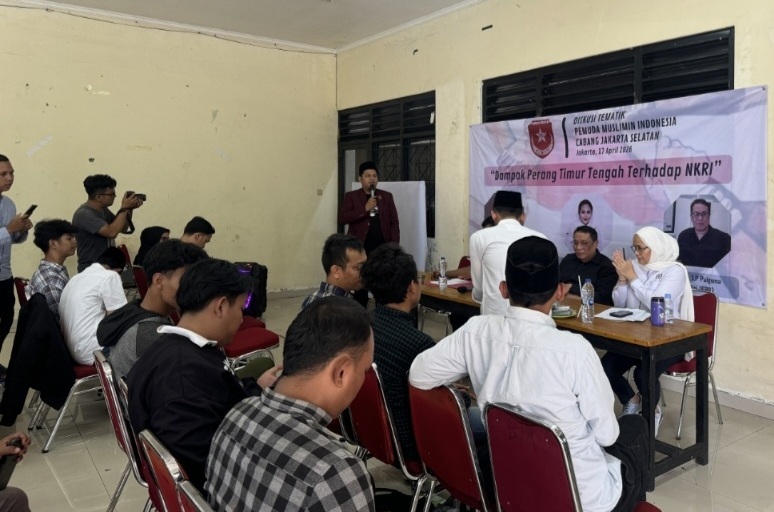 Diskusi Pemuda Muslimin Indonesia Jaksel, Desie dan Dr Arya Ingatkan Peran Pemuda Antisipasi Dampak Eskalasi Geopolitik