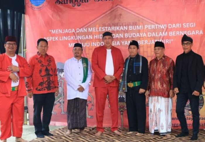 Hadiri Sedekah Bumi di Jatimurni, Wali Kota Bekasi: Budaya dan Alam Harus Dijaga Bersama 