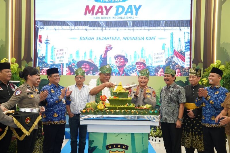 Menteri Jumhur Bertemu Kapolda Riau Irjen Herry: Replikasi Green Policing Secara Nasional